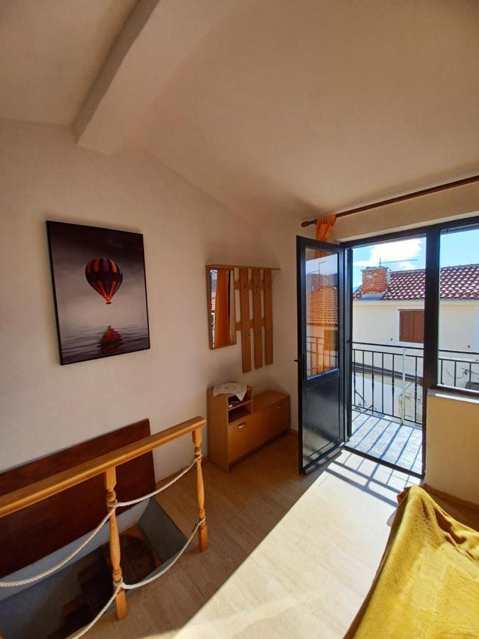 Apartment Mondo Baska  Exterior photo